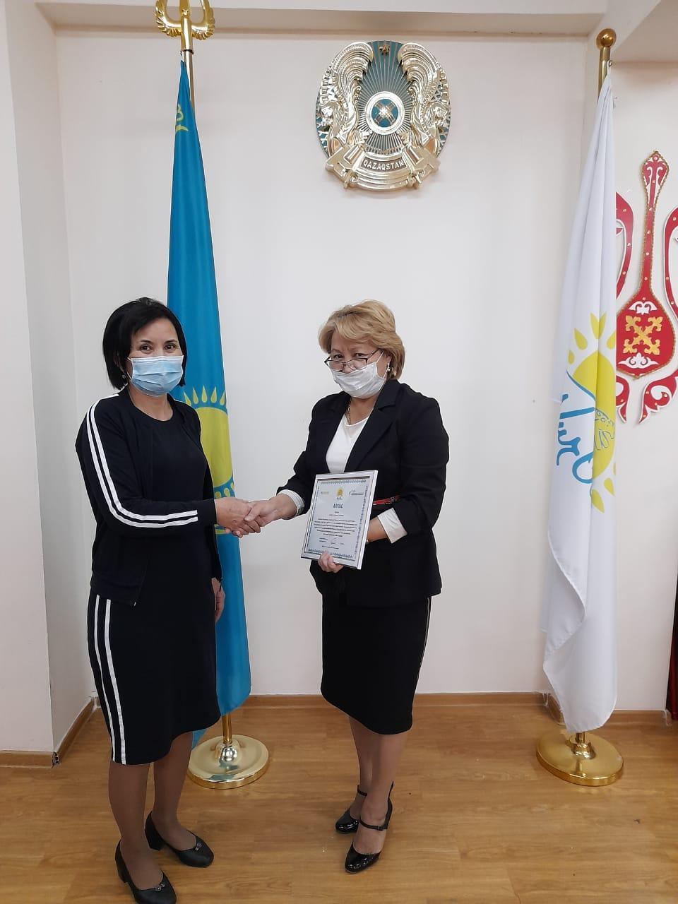 КМҚК "№171 бөбекжай-балабақша" қызметкерлері алғыс хатпен марапатталды